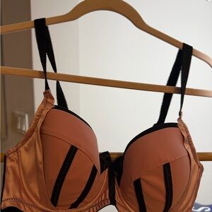 Chic Black and Pink Women's Bra